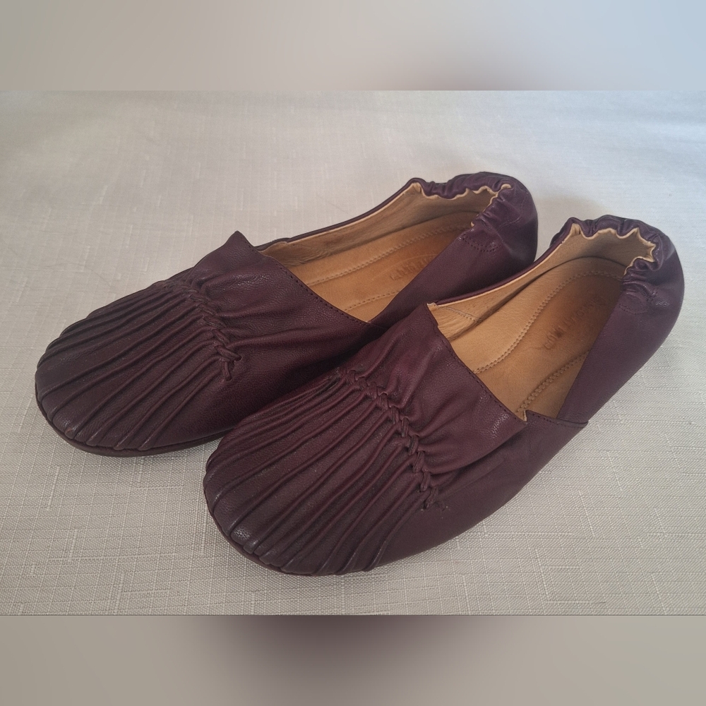 Chocolat Blu Women's Flats in Deep Burgundy